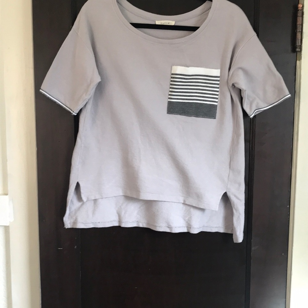 Cute cropped front t shirt